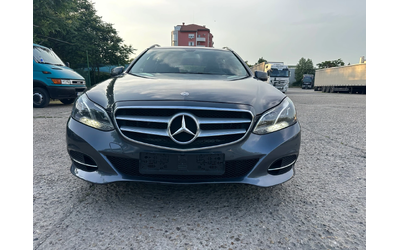 mercedes-benz-e-220 - 1