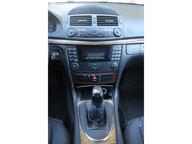 Mercedes-Benz E 220 CDI  С РЕГИСТРАЦИЯ - автомобили, коли, обяви за нови и употребявани 10