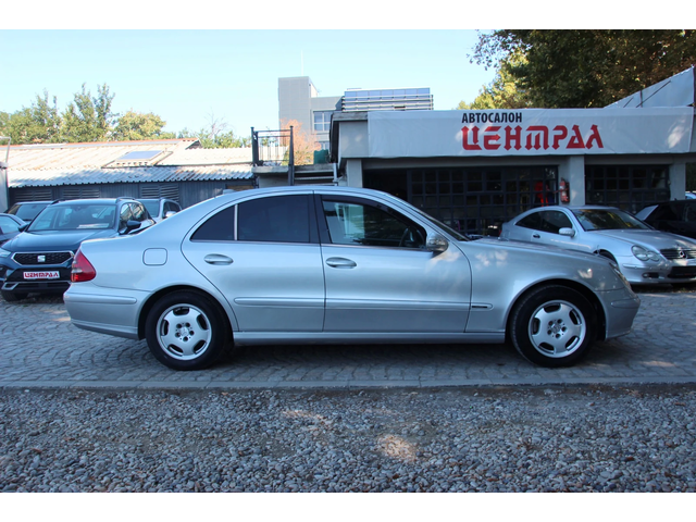 Mercedes-Benz E 220 CDI  С РЕГИСТРАЦИЯ - автомобили, коли, обяви за нови и употребявани 3