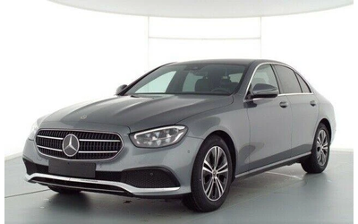 mercedes-benz-e-220 - 0