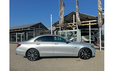 mercedes-benz-e-220 - 5