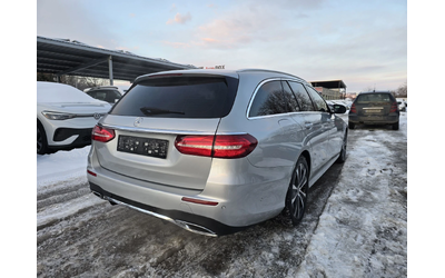 mercedes-benz-e-220 - 3