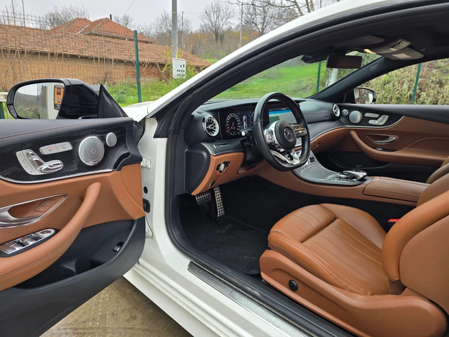 Mercedes-Benz E 220 4MATIC - AMG - Обдухване - BURMESTER - автомобили, коли, обяви за нови и употребявани 8