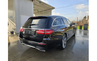 mercedes-benz-e-220 - 3