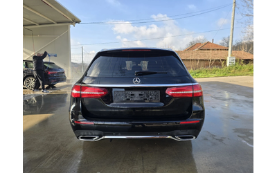 mercedes-benz-e-220 - 5