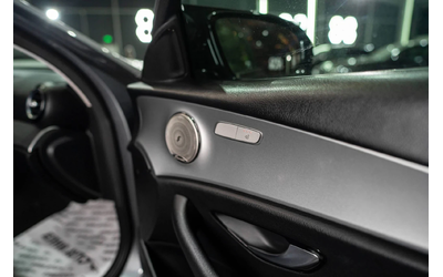 Mercedes-Benz E 220 D FULL AMG LINE FACELIFT BURMEISTER ЛИЗИНГ 100% - автомобили, коли, обяви за нови и употребявани 12