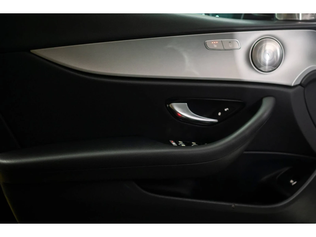 Mercedes-Benz E 220 D FULL AMG LINE FACELIFT BURMEISTER ЛИЗИНГ 100% - автомобили, коли, обяви за нови и употребявани 10