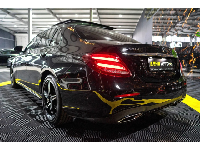 Mercedes-Benz E 220 D FULL AMG LINE ДИГИТАЛНО ТАБЛО ПАНО ЛИЗИНГ 100% - автомобили, коли, обяви за нови и употребявани 5