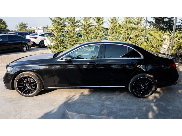 Mercedes-Benz E 220 D FULL AMG LINE ДИГИТАЛНО ТАБЛО ЛИЗИНГ 100% - автомобили, коли, обяви за нови и употребявани 8