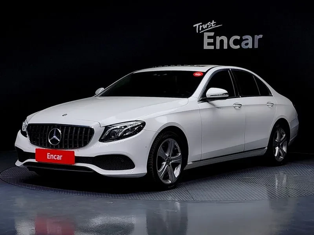 Mercedes-Benz E 220 Avantgarde - автомобили, коли, обяви за нови и употребявани 0