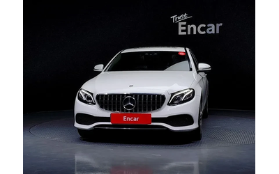 mercedes-benz-e-220 - 2