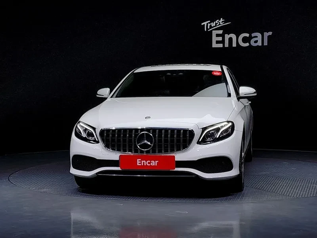 Mercedes-Benz E 220 Avantgarde - автомобили, коли, обяви за нови и употребявани 2