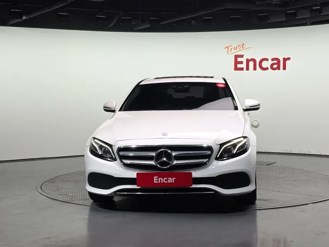 Mercedes-Benz E 220 Avantgarde - автомобили, коли, обяви за нови и употребявани 2