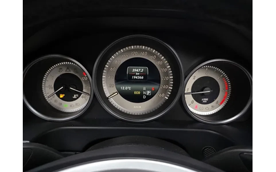 Mercedes-Benz E 220 Avantgarde - автомобили, коли, обяви за нови и употребявани 7