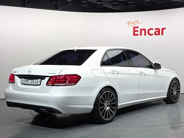 Mercedes-Benz E 220 Bluetech Avant Garde Sports - автомобили, коли, обяви за нови и употребявани 1