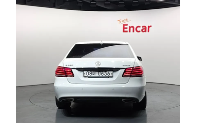 mercedes-benz-e-220 - 3