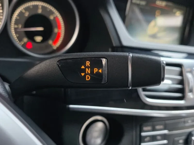 Mercedes-Benz E 220 Bluetech Avant Garde Sports - автомобили, коли, обяви за нови и употребявани 8