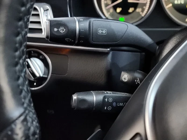 Mercedes-Benz E 220 Bluetech Avant Garde Sport - автомобили, коли, обяви за нови и употребявани 13