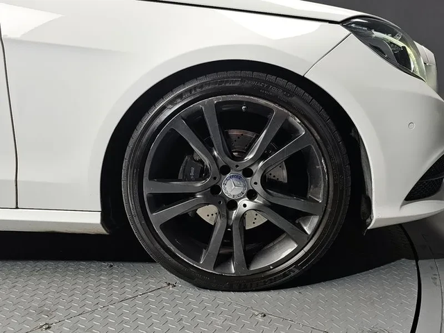 Mercedes-Benz E 220 Bluetech Avant Garde Sports - автомобили, коли, обяви за нови и употребявани 4