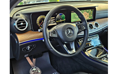 Mercedes-Benz E 220 AMG/4MAT/9G/GERMANY/CAMERA/ПОДГРЕВ/CAR PLAY/LIZING - автомобили, коли, обяви за нови и употребявани 9