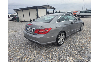 mercedes-benz-e-220 - 4