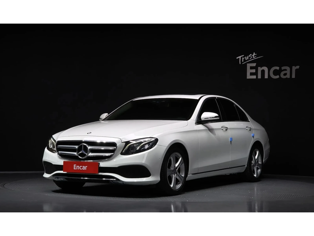 Mercedes-Benz E 220 E-Class W213 E220D Avantgarde - автомобили, коли, обяви за нови и употребявани 0