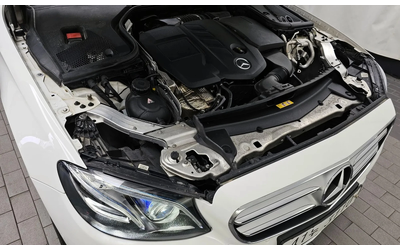 mercedes-benz-e-220 - 4