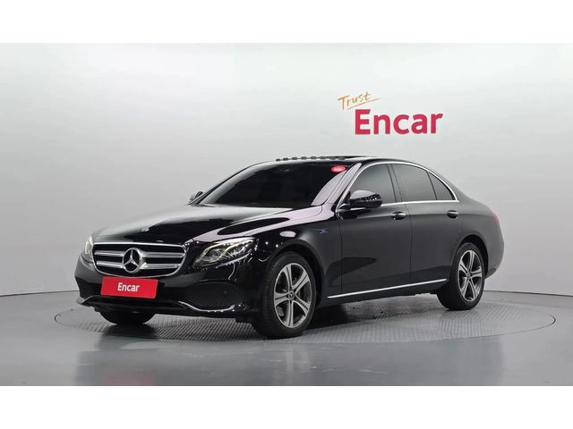 Mercedes-Benz E 220 W213 E220D - автомобили, коли, обяви за нови и употребявани 0