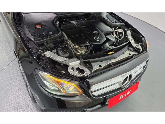 Mercedes-Benz E 220 W213 E220D - автомобили, коли, обяви за нови и употребявани 5