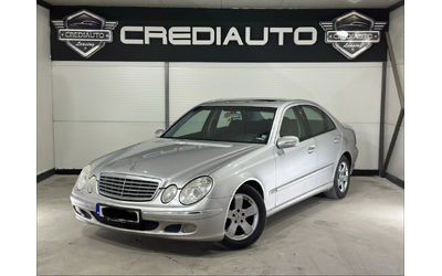 mercedes-benz-e-220 - 0