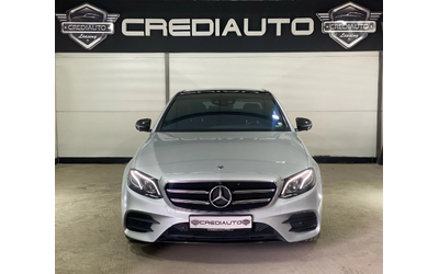 mercedes-benz-e-220 - 1