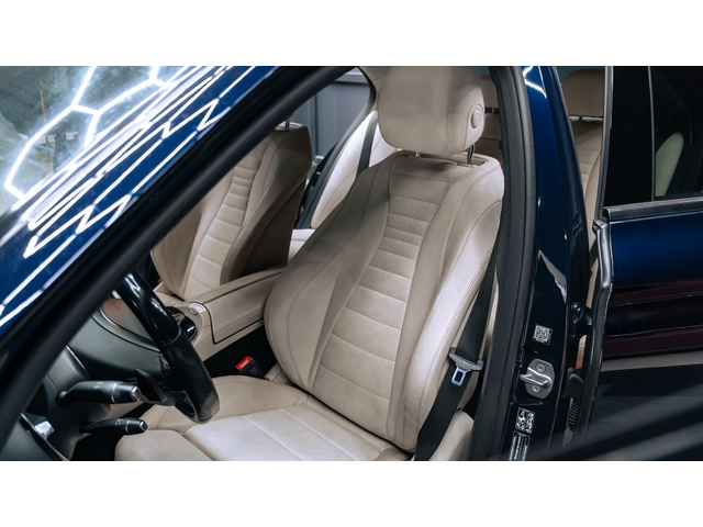 Mercedes-Benz E 220 * 4Matic* 360* lane assist* лизинг* AMG Line - автомобили, коли, обяви за нови и употребявани 10
