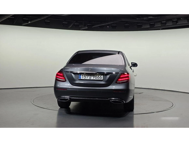 Mercedes-Benz E 220 E220d Exclusive  * НАЙ-ДОБРА ЦЕНА В БЪЛГАРИЯ* - автомобили, коли, обяви за нови и употребявани 3