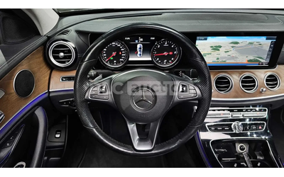 mercedes-benz-e-220 - 5