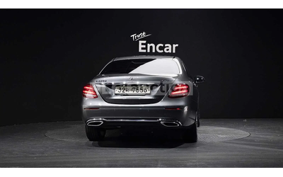 mercedes-benz-e-220 - 3
