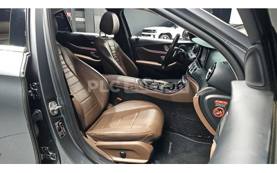 Mercedes-Benz E 220 ПОДГРЕВИ * ПАНО * HEAD-UP * KEYLESS - автомобили, коли, обяви за нови и употребявани 9