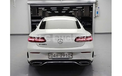 mercedes-benz-e-220 - 3
