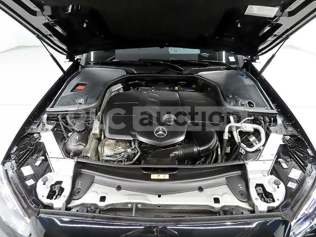 Mercedes-Benz E 220 ПОДГРЕВИ * ПАНО * KEYLESS * BURMESTER - автомобили, коли, обяви за нови и употребявани 4