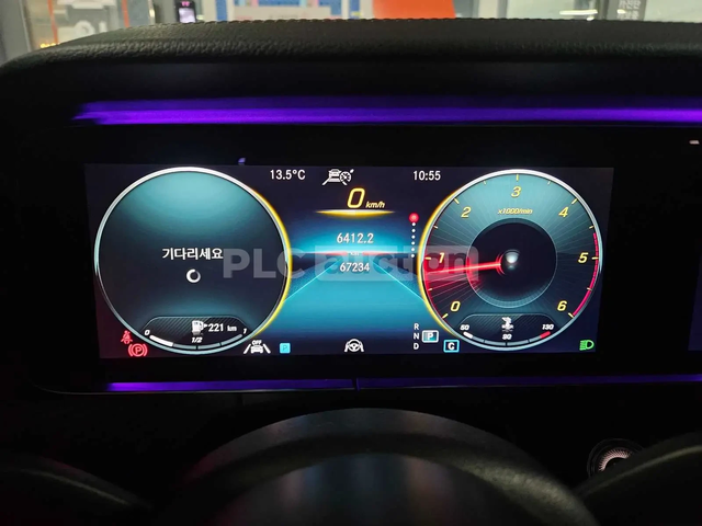Mercedes-Benz E 220 ПОДГРЕВИ * ПАНО * KEYLESS * BURMESTER - автомобили, коли, обяви за нови и употребявани 6