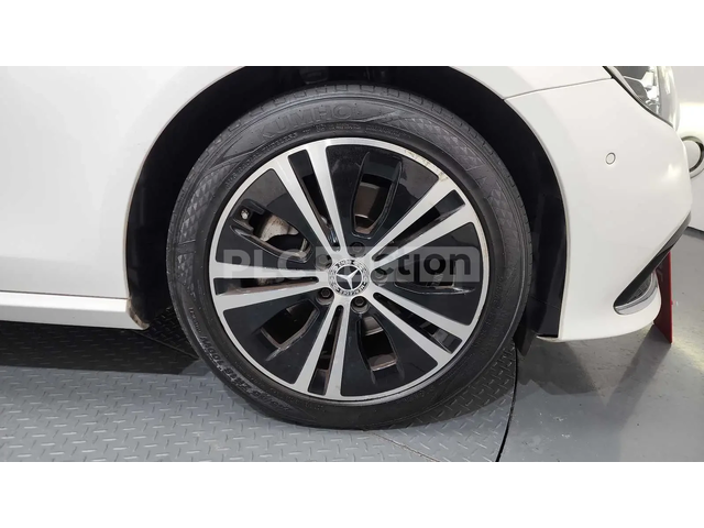 Mercedes-Benz E 220 ПОДГРЕВИ * ПАНО * АВТОКРЕДИТ БЕЗ ПЪРВОНАЧАЛНА * - автомобили, коли, обяви за нови и употребявани 4