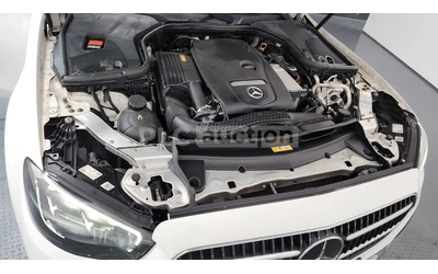 mercedes-benz-e-220 - 5