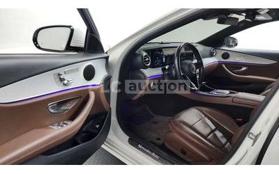 Mercedes-Benz E 220 ПОДГРЕВИ * ПАНО * АВТОКРЕДИТ БЕЗ ПЪРВОНАЧАЛНА * - автомобили, коли, обяви за нови и употребявани 9