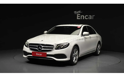 mercedes-benz-e-220 - 0