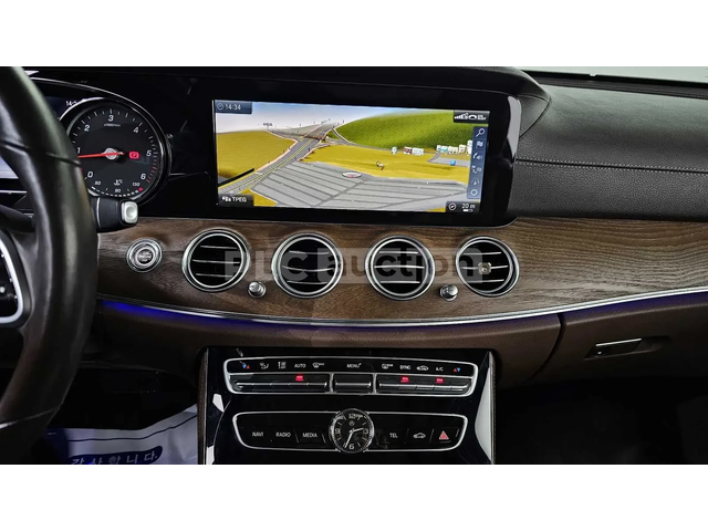 Mercedes-Benz E 220 ПОДГРЕВИ * ШИБИДАХ * 2 КЛЮЧА * KEYLESS * BURMESTER - автомобили, коли, обяви за нови и употребявани 13