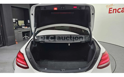Mercedes-Benz E 220 ПОДГРЕВИ * ШИБИДАХ * 2 КЛЮЧА * KEYLESS * BURMESTER - автомобили, коли, обяви за нови и употребявани 16
