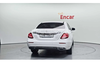 mercedes-benz-e-220 - 3
