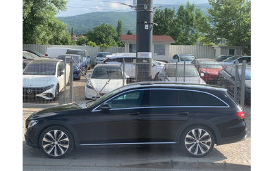 Mercedes-Benz E 220 - автомобили, коли, обяви за нови и употребявани 4