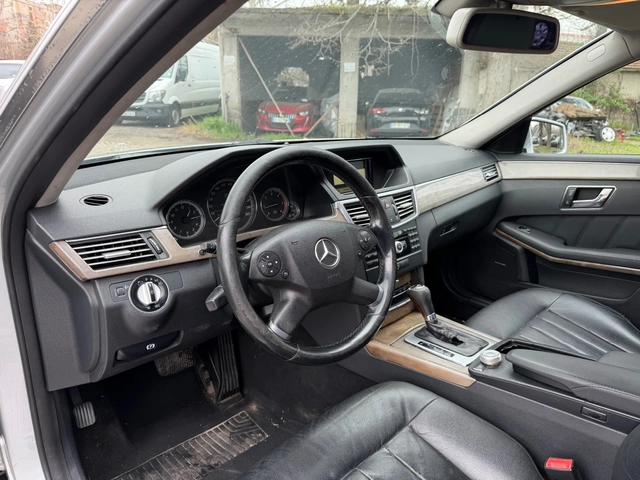 Mercedes-Benz E 220 КОЖА* АВТОМАТИК* 2.2CDi* 170кс - автомобили, коли, обяви за нови и употребявани 11