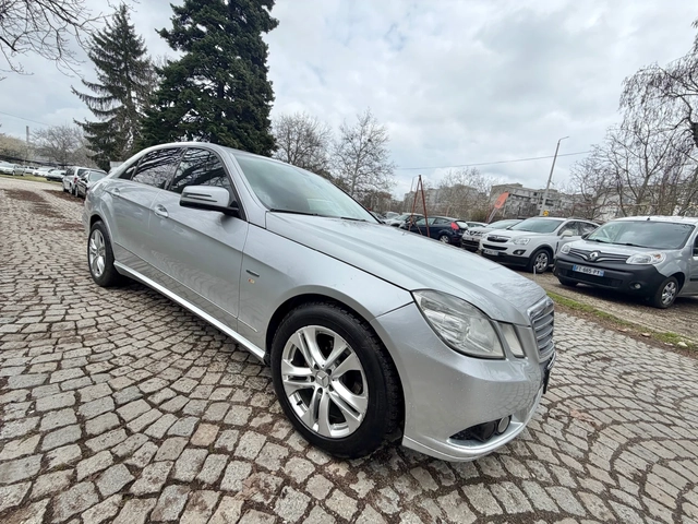 Mercedes-Benz E 220 КОЖА* АВТОМАТИК* 2.2CDi* 170кс - автомобили, коли, обяви за нови и употребявани 1
