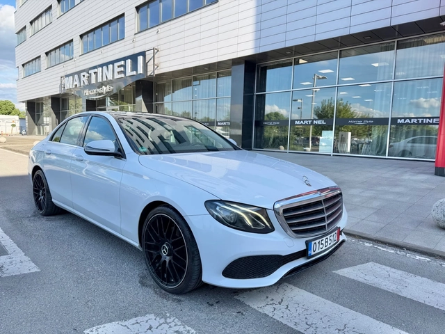 Mercedes-Benz E 220 AMG* 9G* LED* Бяла* Перла - автомобили, коли, обяви за нови и употребявани 2